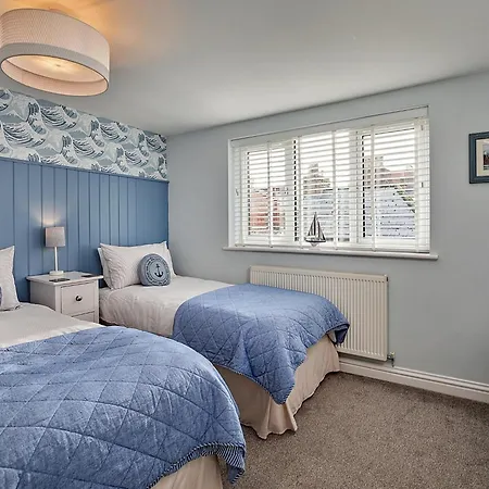 Cozy 2-bedroom In Old Salt Loft شقة